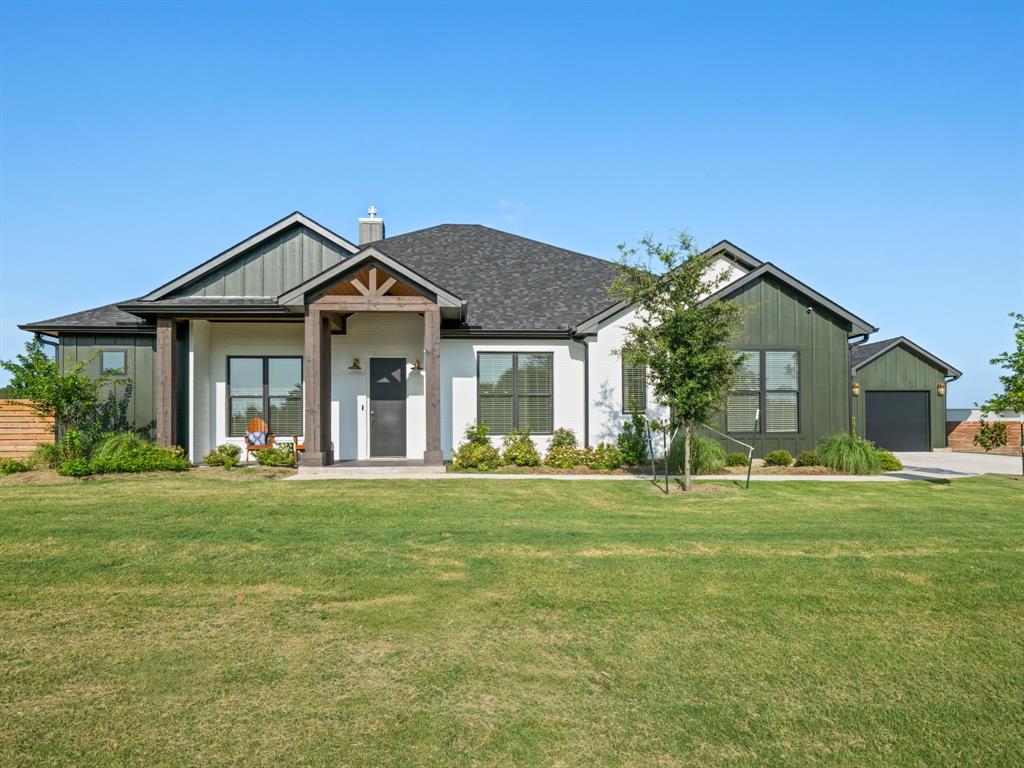 Front of the home at 131 Hydrangea Dr, Kellar Farms